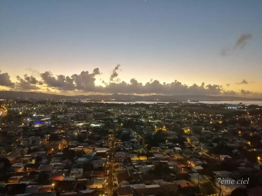 Bienvenue Au 7Eme Ciel Dans Le Spacieux T3 ! Apartman Fort-de-France Kültér fotó